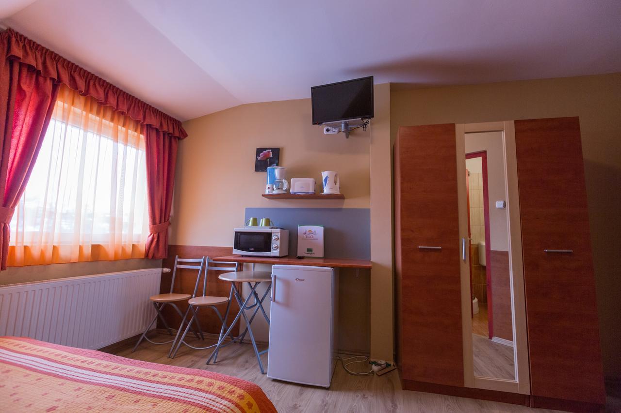 Erika Vendeghaz Hotel เอ็กเกอร์ ภายนอก รูปภาพ
