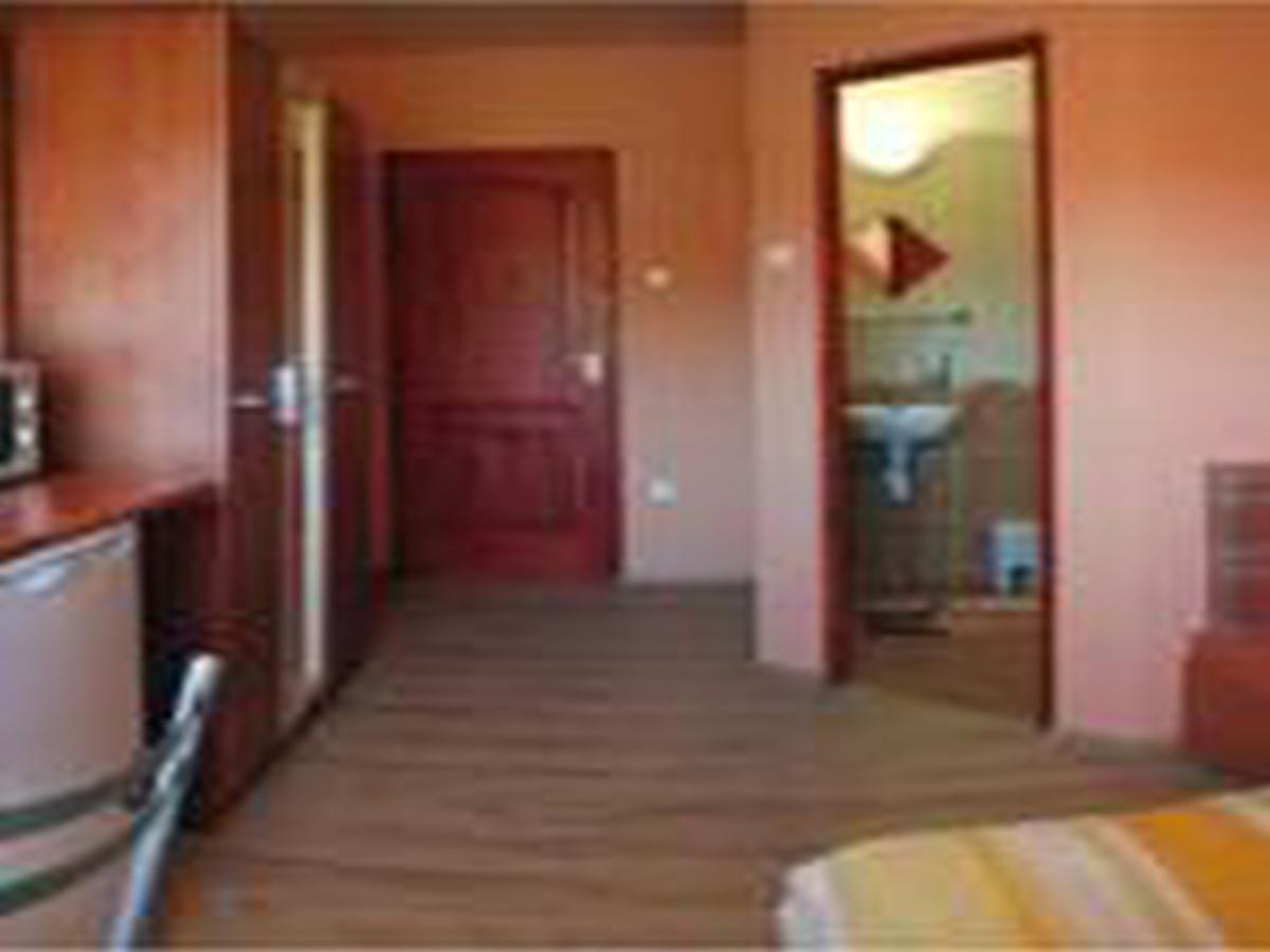 Erika Vendeghaz Hotel เอ็กเกอร์ ภายนอก รูปภาพ